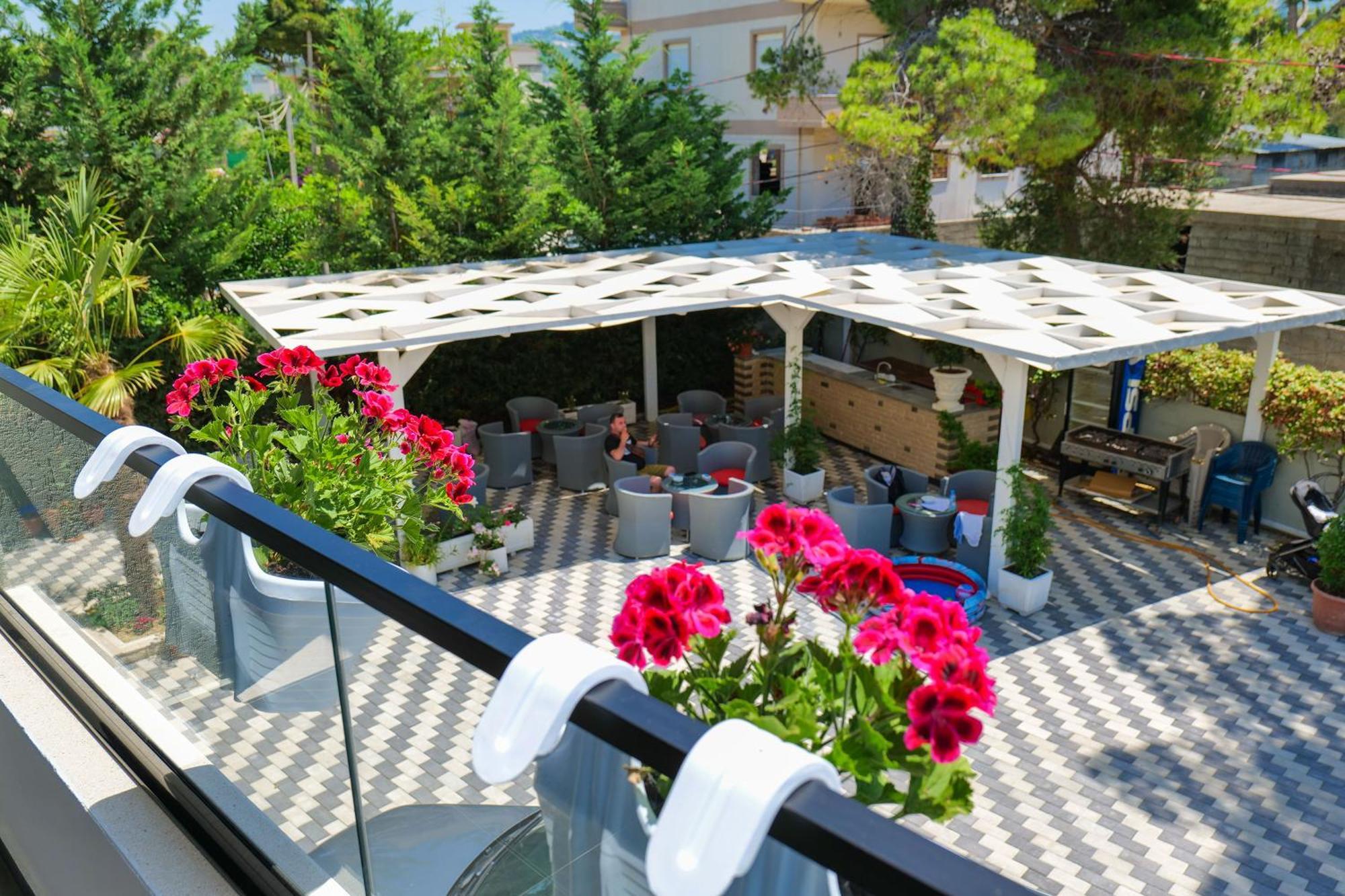 Hotel Celaj Vlorë Buitenkant foto